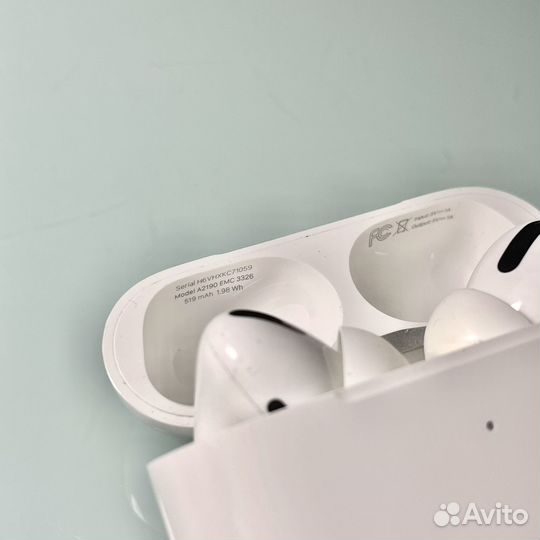 Наушники Apple AirPods Pro MagSafe