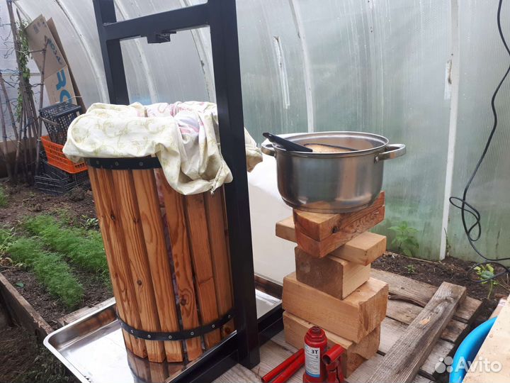 Соковыжималка. Пресс для яблок. Измельчитель