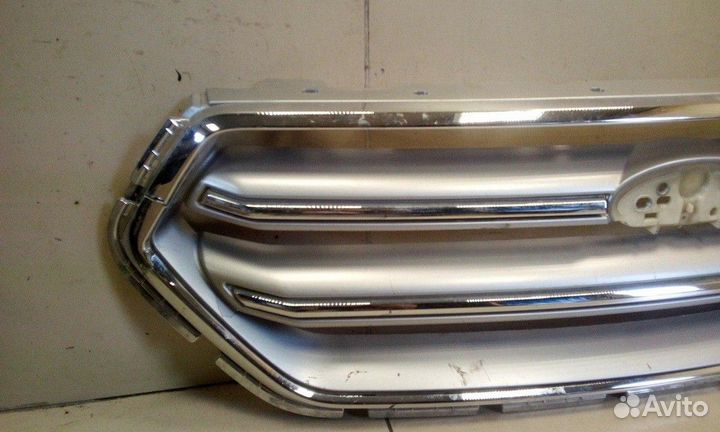 Решетка радиатора Ford Kuga