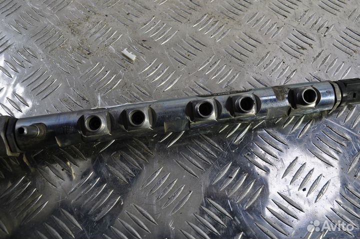 Б/У Топливная рампа BMW 1 E81 рестайлинг 2007