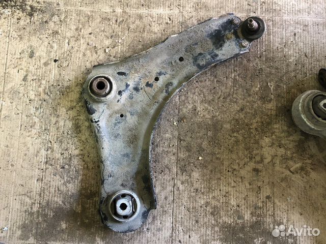 Renault megane 3 рычаг