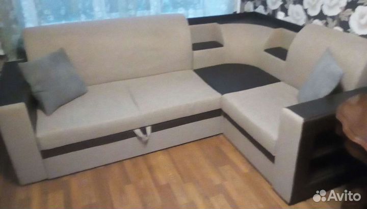 Диван угловой