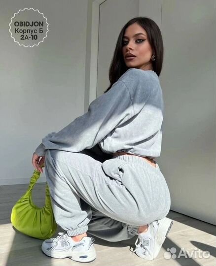 Спортивный костюм женский