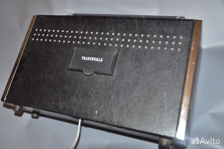 Радиоприемник Sanyo Transworld ретро