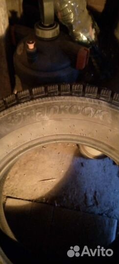 Hankook Winter I'Pike 205/70 R15