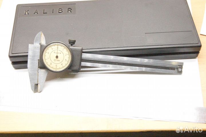 Штангенциркуль с круглой шкалой