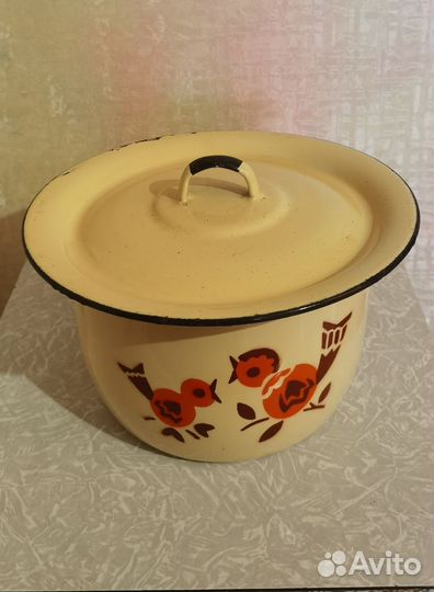 Ночной горшок советский