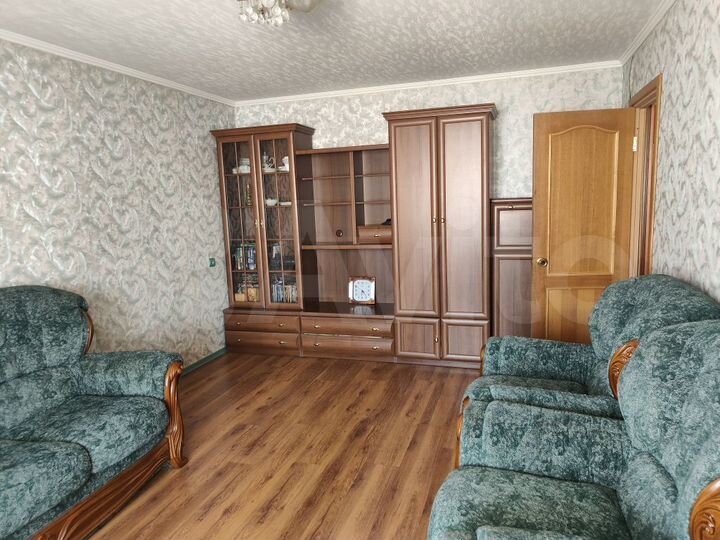 2-к. квартира, 50 м², 9/9 эт.