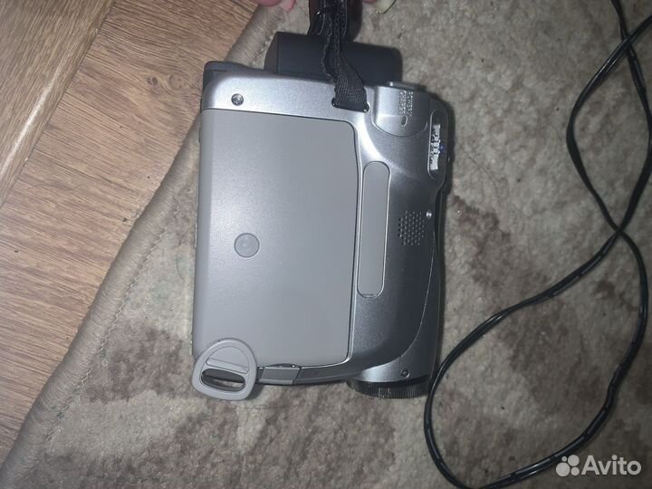 Видеокамера jvc