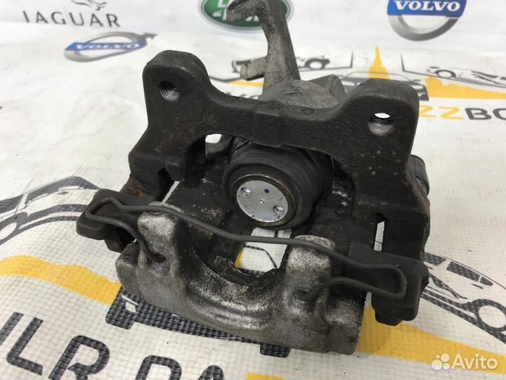 Суппорт тормозной задний левый Jaguar XJ X350 X358