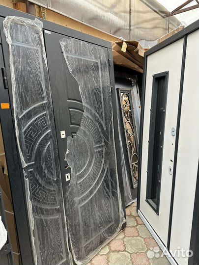 Двери входные металлические двухстворки