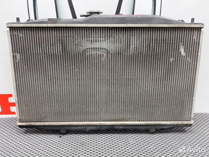 Радиатор охлаждения двигателя Honda Accord 7 CL