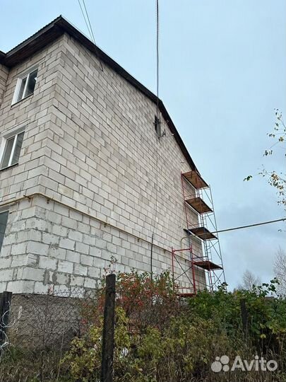 Бригада разнарабочих строителей