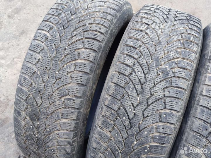 Formula Ice 215/60 R16