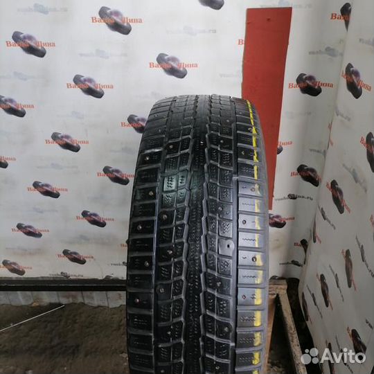 Dunlop SP Winter Ice 01 215/60 R16