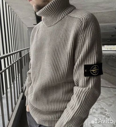 Свитер stone island
