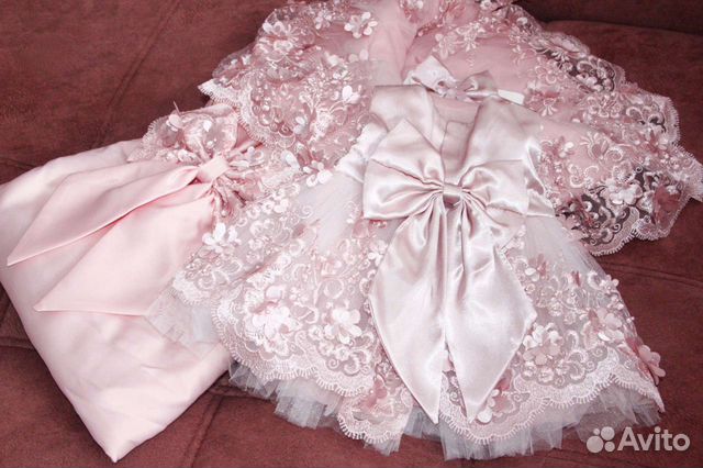 Комплект на выписку для девочки