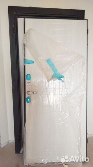 Дверь входная металлическая