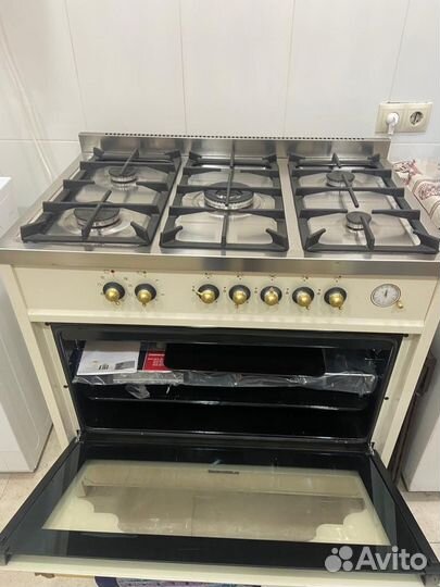 Газовая плита новая