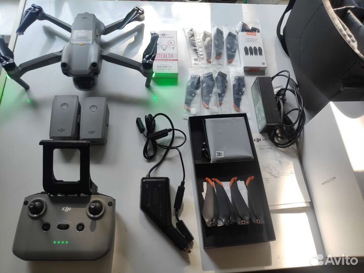 Квадрокоптер Dji mavic air 2s fly more combo