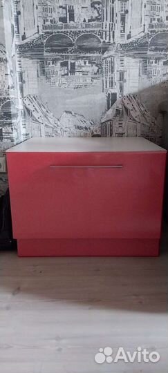 Тумба под стиральную машину или холодильник