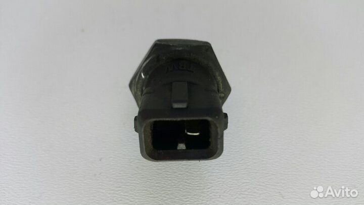 Датчик давления масла Land Rover Discovery 2 TD5
