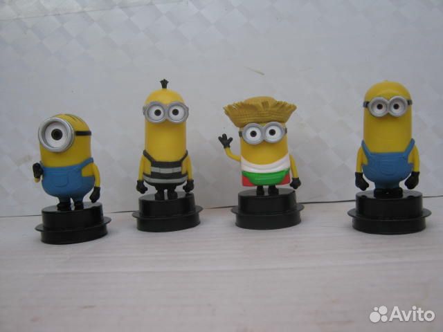 Игрушки Миньоны и Попугаи