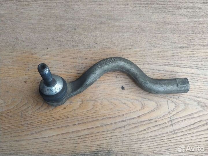 Наконечник рулевой тяги левый Jaguar XJ кузов 351