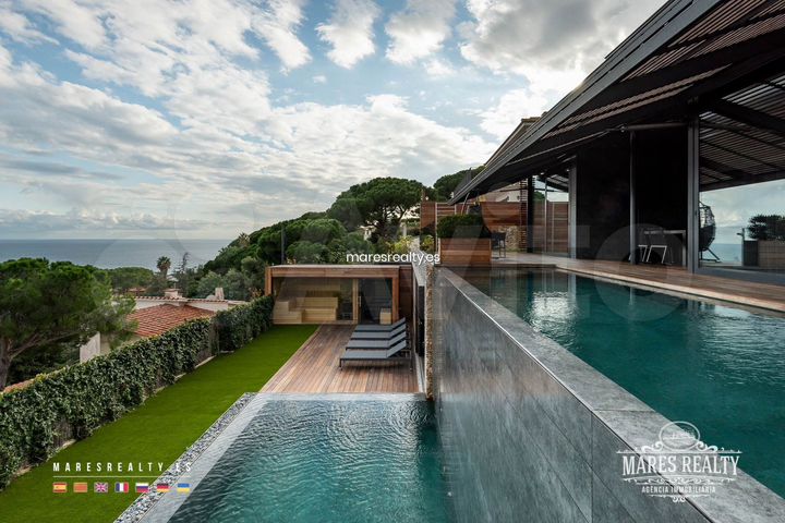 Дом 480 м² на участке 544 м² (Испания)