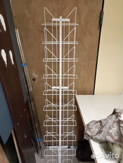 Стойка для журналов