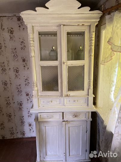 Антикварный буфет