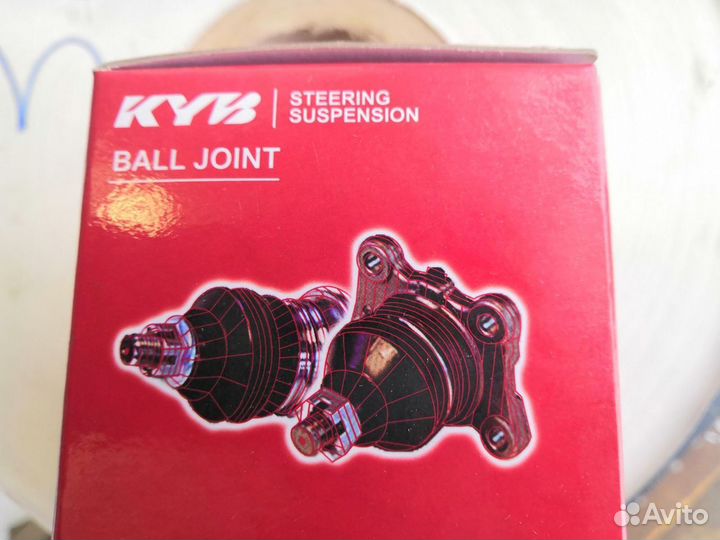 Шаровая опора передняя правая KYB