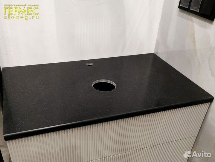 Hi-Macs: столешницы для ванной из иск камня m2