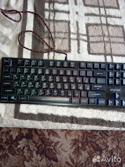 Игровая клавиатура с подсветкой