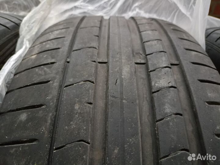 Pirelli P Zero 245/40 R20 и 275/35 R20 102Y