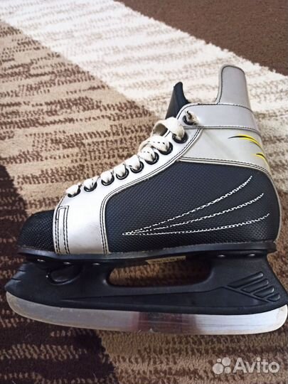 Коньки хоккейные 36 размер