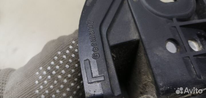 Кронштейн (сопут. товар) 5-serie GT F07 2009-2016