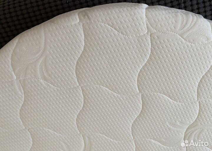 Матрас детский в круглую кроватку