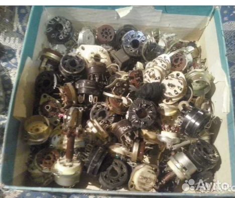 Радиолампы, держатели для ламп, динамики СССР