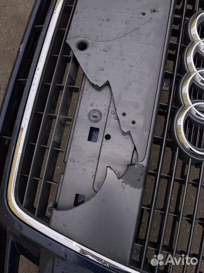 Бампер передний Audi A4 B7 8ED повреждена рамка по