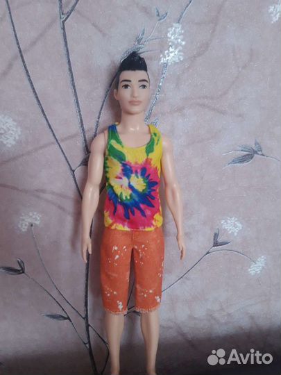 Кен азиат с эрокезом