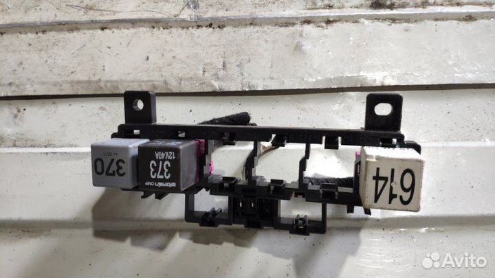 Блок реле электронный Audi A4 B7 седан ALZ 127366