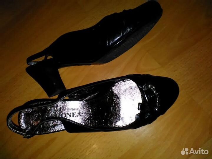 Женская обувь