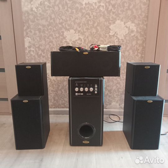 Сабвуфер и колонки