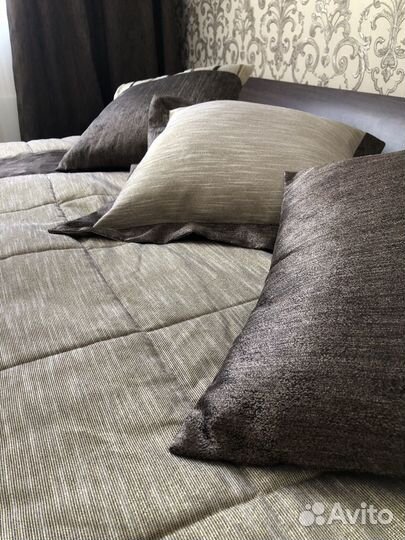 Комплект: шторы, покрывало, декоративные наволочки