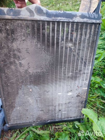 Радиатор на renault logan