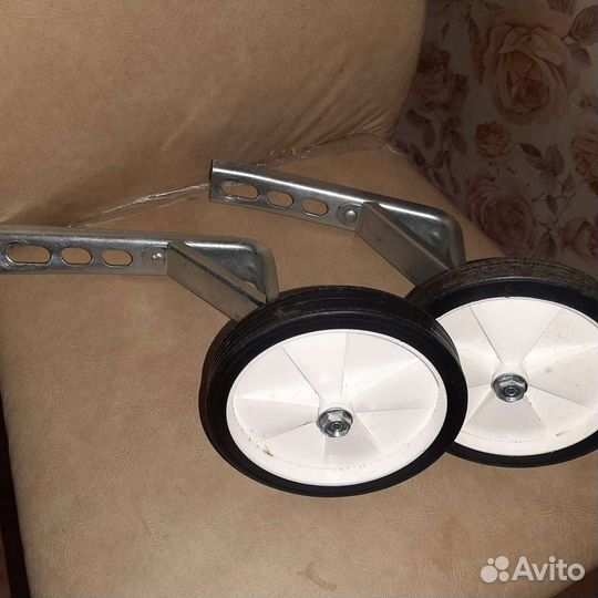 Дополнительные колеса для велосипеда