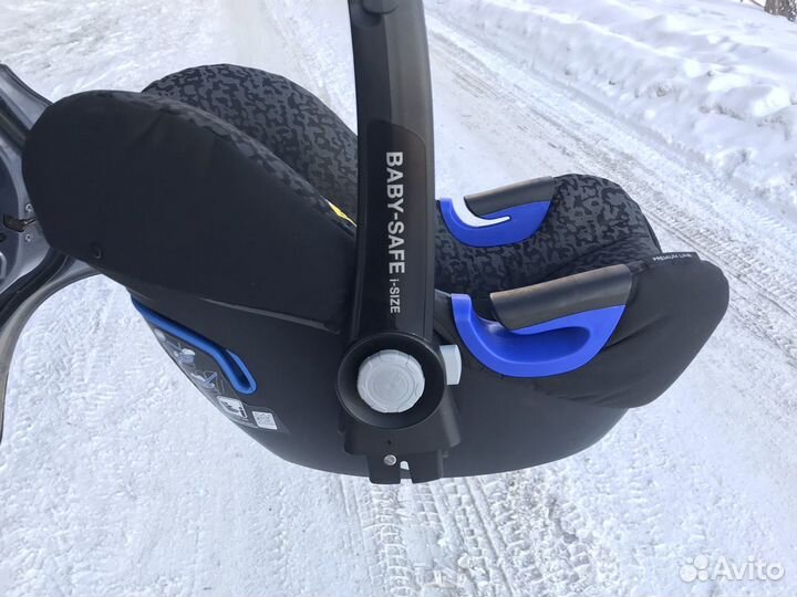 Автокресло детское Britax Roemer Baby-Safe i-Size
