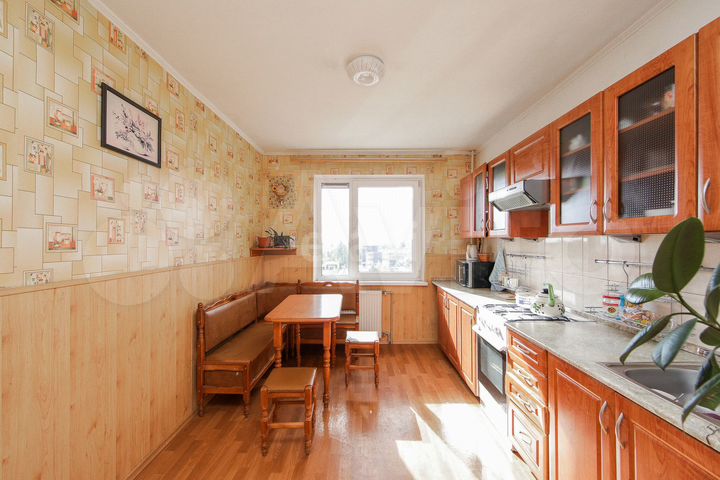 3-к. квартира, 85 м², 8/10 эт.