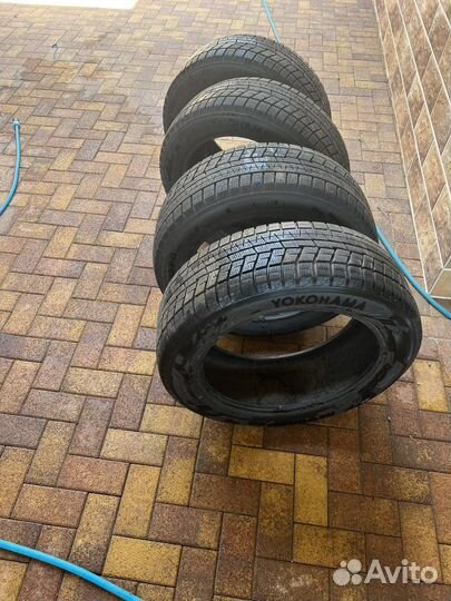 Yokohama Ice Guard IG60 215/55 R18 99